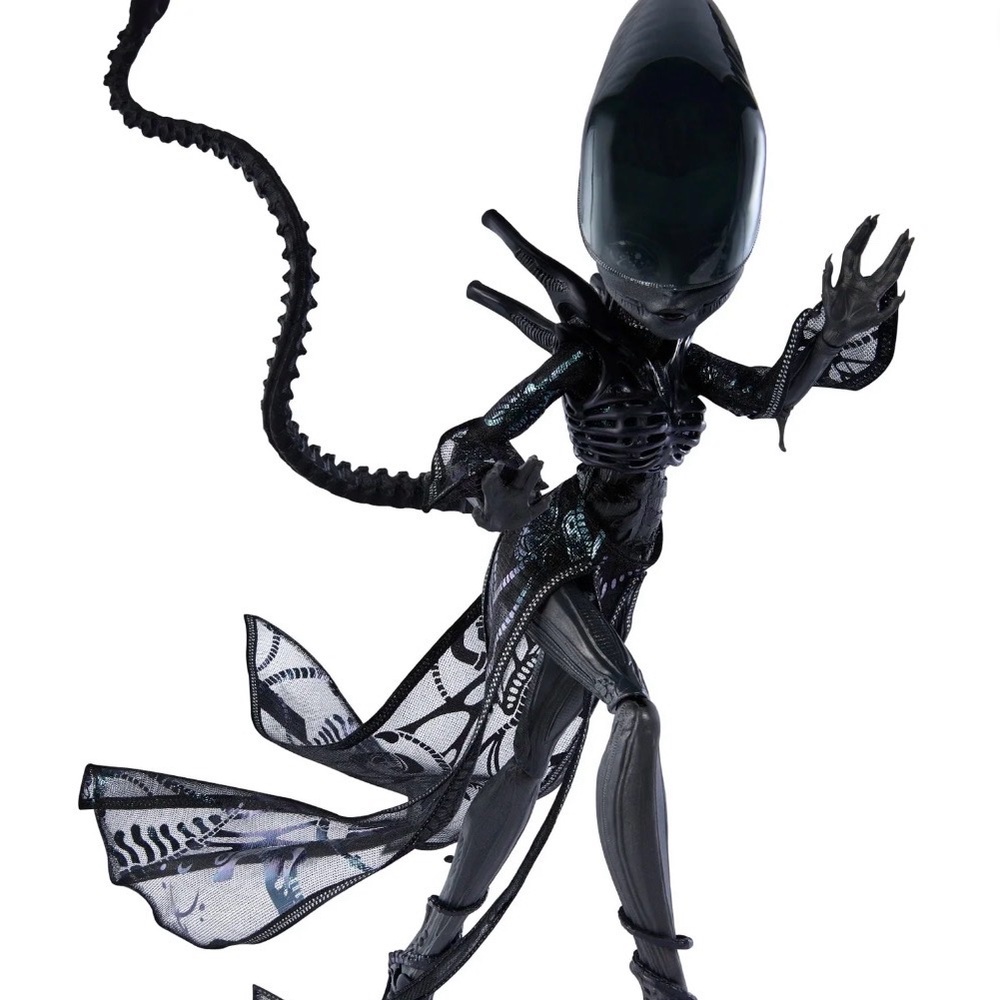 Monster High, Skullector “Alien” doll — brand new, never opened Mattel creation - Picture 4 of 11